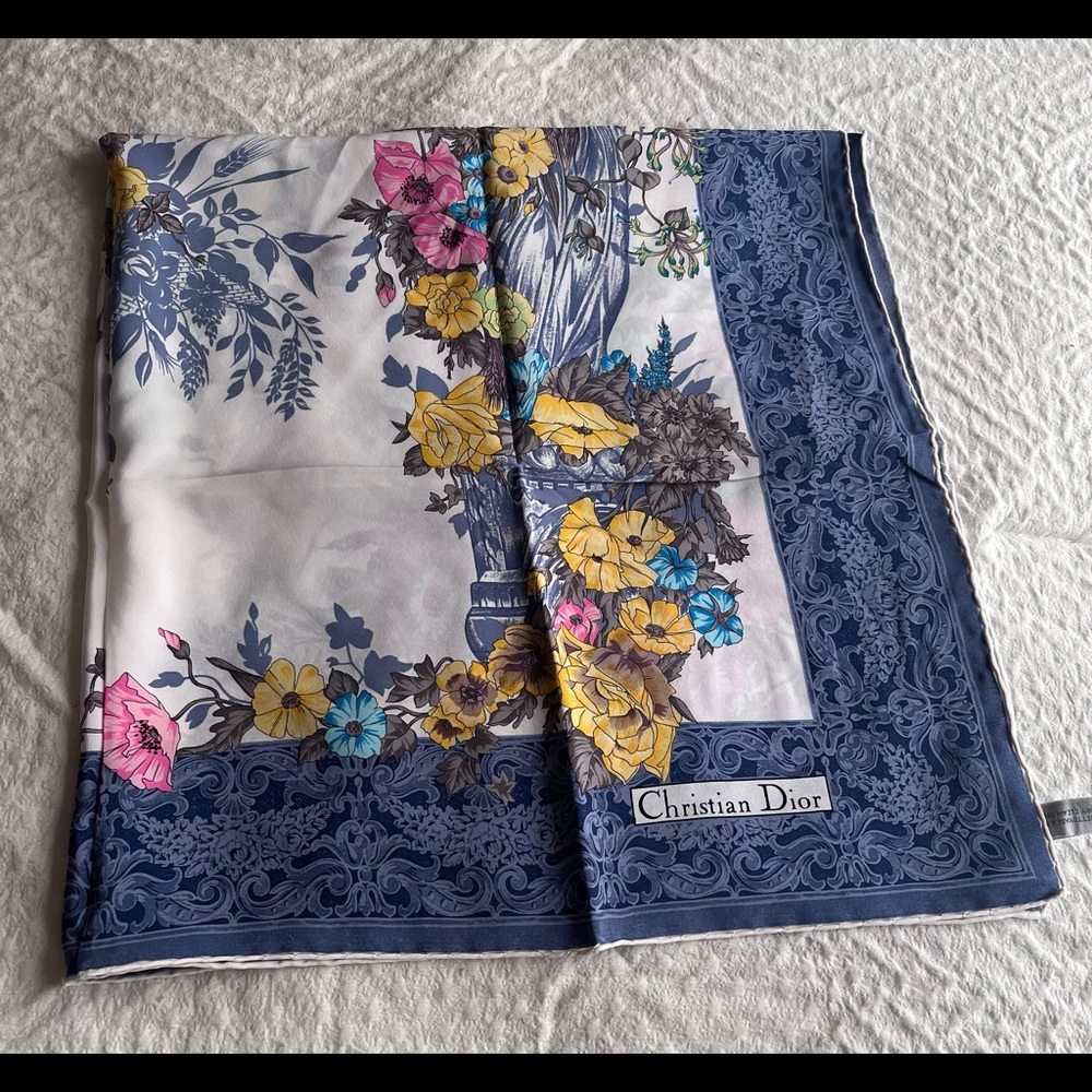 Christian Dior Floral Scarf 🧣